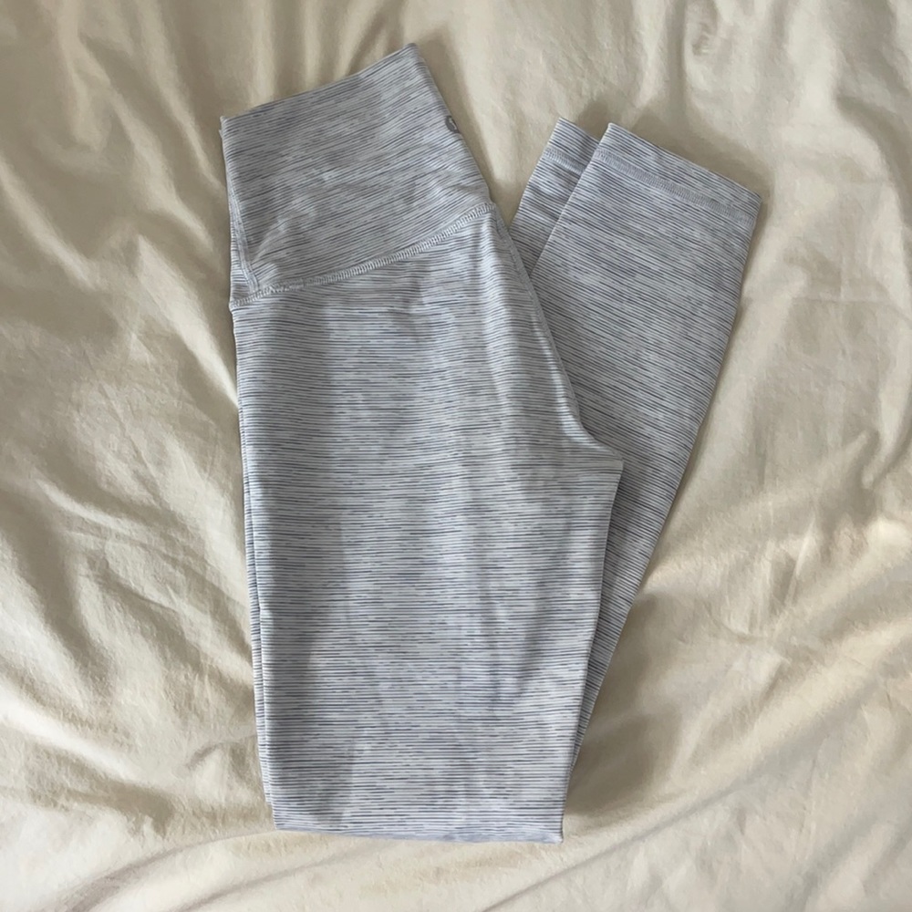 Lululemon Wunder Under leggings